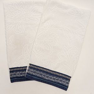 Threshold Target Brand Decorative Embroidered Bath Towels (2)